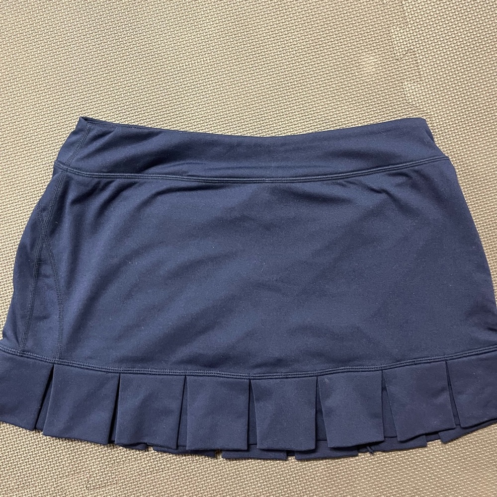 Zella size Medium Navy Blue tennis skiet